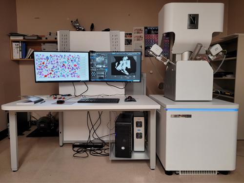 Tescan TIMA GMS场发射扫描电子显微镜(FESEM)用于专用的自动化矿物学分析，与EDAX Octane Elect Plus能量色散x射线光谱仪一起进行详细的运行后分析.